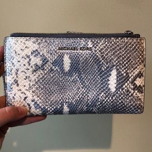 Michael Khors silver snake skin wallet